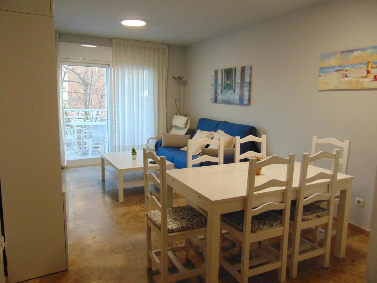 Apartaments Voramar Cambrils Bagian luar foto