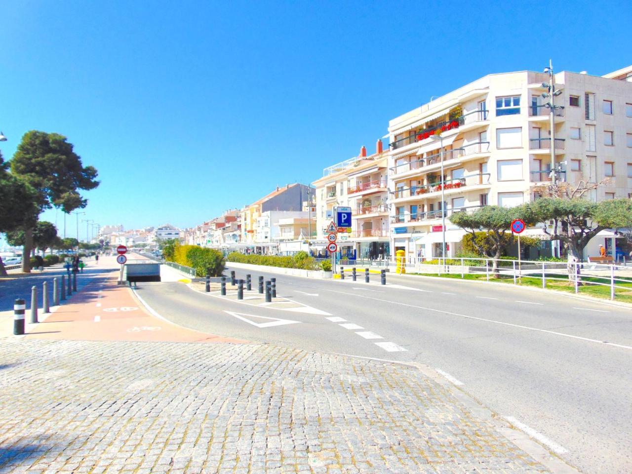 Apartaments Voramar Cambrils Bagian luar foto